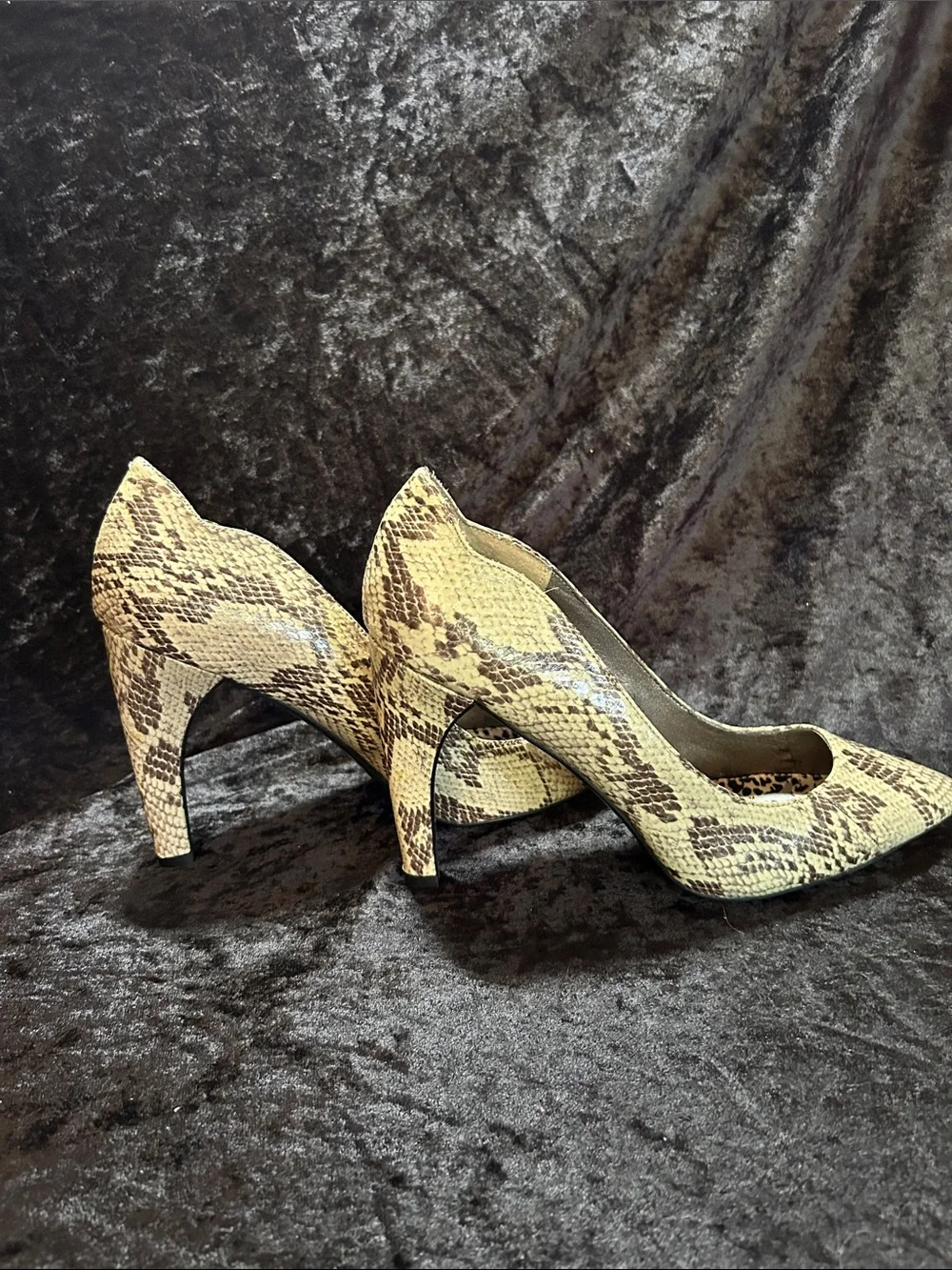 Sam Edelman Snakeskin Pointed Toe Pumps - Beige/Brown Size 10